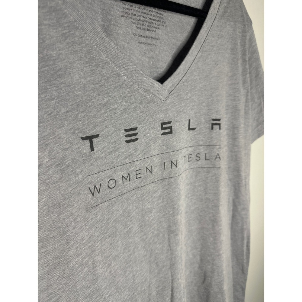 Tesla Women in Tesla Gray V-Neck Short Sleeve T-Shirt - Picture 4 of 6